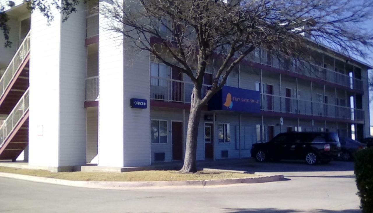 Intown Suites Extended Stay Lewisville Tx Valley View Dr Exteriér fotografie